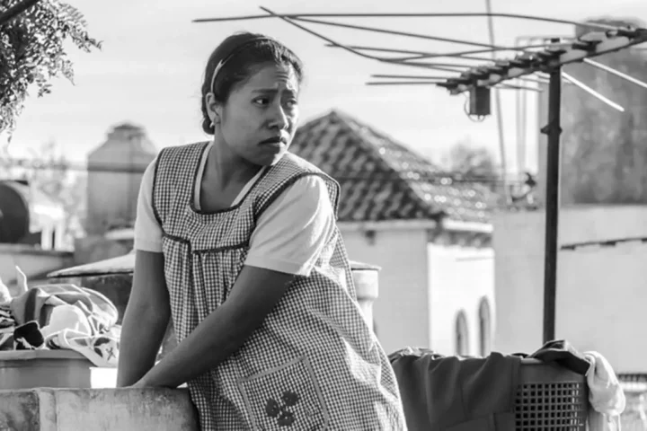 Alfonso Cuarón'un yönettiği 2018 yapımı "Roma" filmindeki Cleo rolüyle En İyi Kadın Oyuncu dalında Akademi Ödülü adaylığı kazanan Yalitza Aparicio. [Fotoğraf Netflix tarafından paylaşılmıştır.]